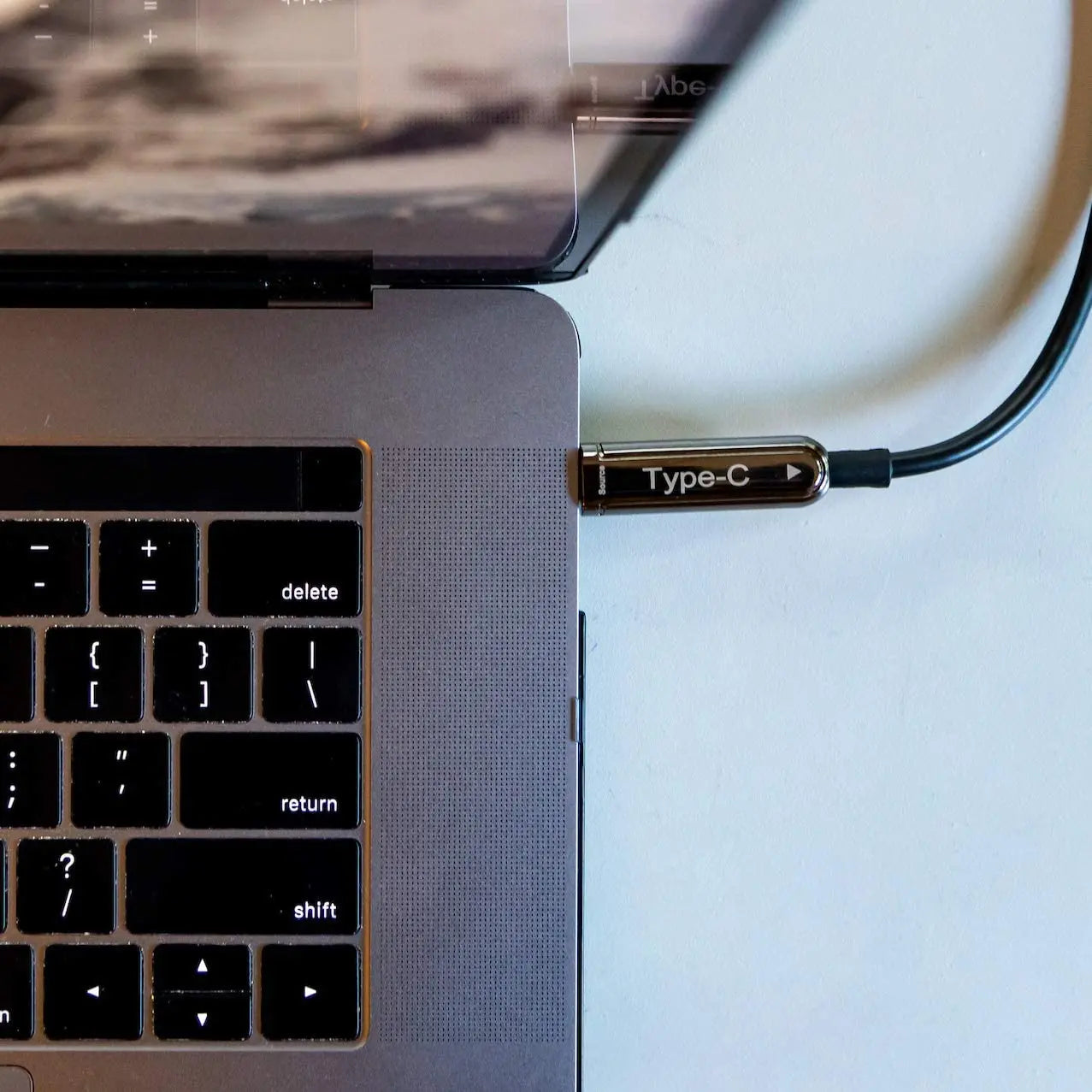 Pacroban 8k Cable 2.1 USB C Cable Fiber Optic