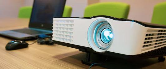 How to Connect HDMI to Projector (for Meetings & Movies) – Pacroban Guide