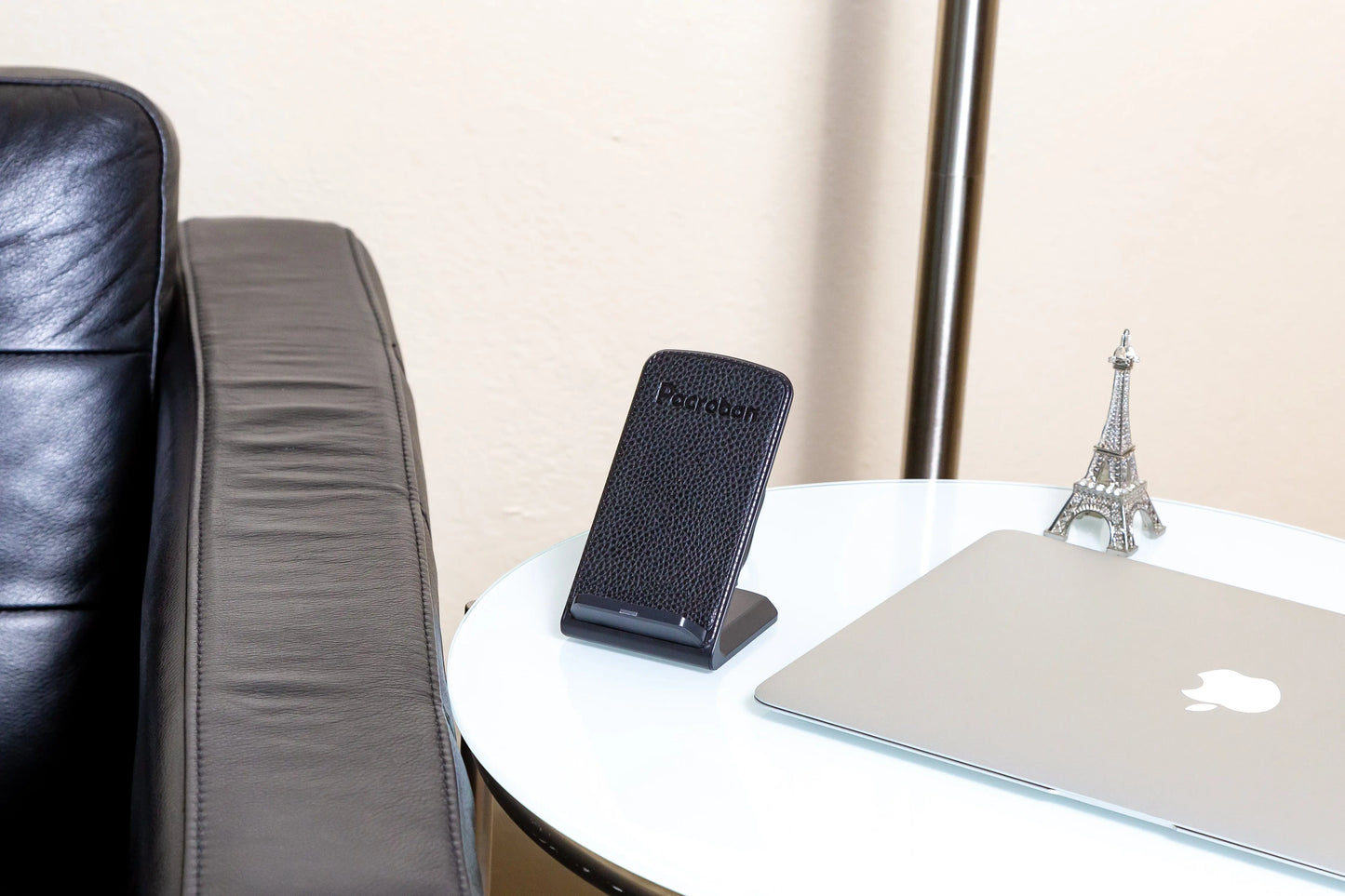AirCharge Fast Wireless Charger with Quick Charge 3.0 Adapter - Black Leather