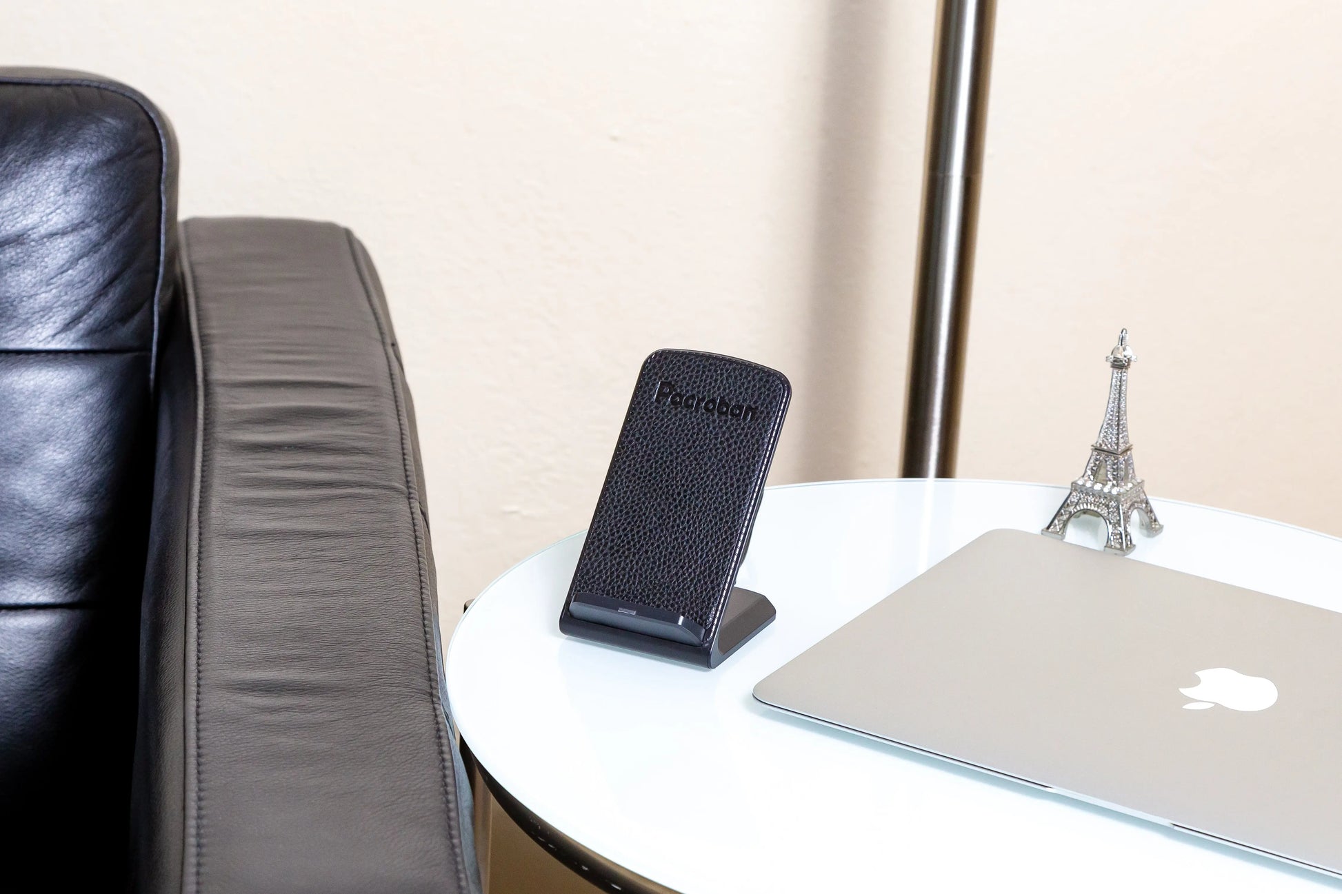 AirCharge Fast Wireless Charger with Quick Charge 3.0 Adapter - Black Leather